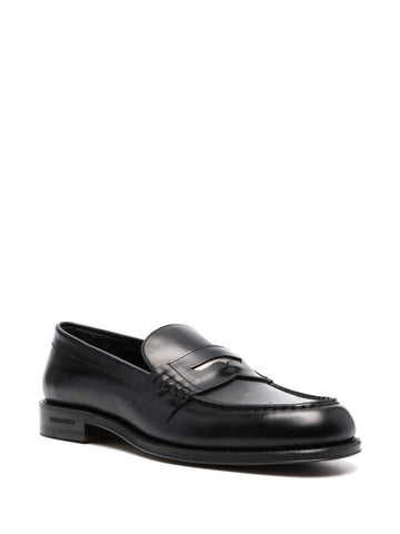 metal detail classic loafers